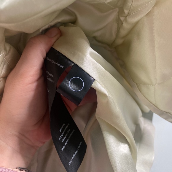 Danier Ivory coloured winter Jacket. - Picture 9 of 10